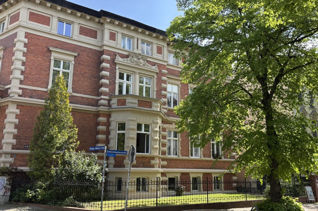 Grit Grubenick · Yogakurse, Coaching, Yogatherapie u.v.m. 17 Zu Gast im You & Thai Studio im Paulusviertel Halle, Schleiermacherstraße 1